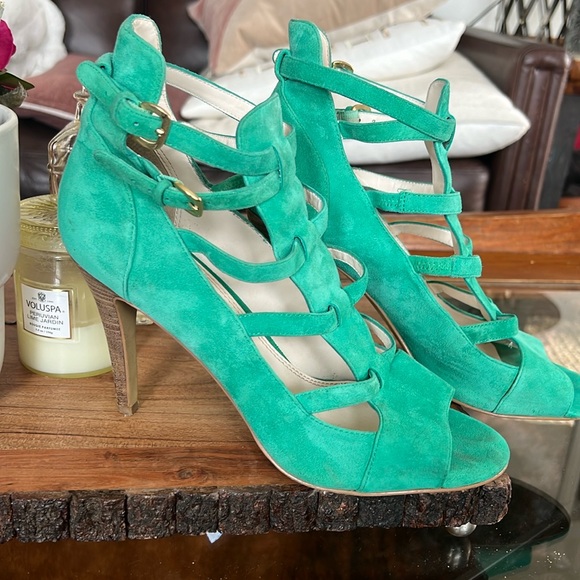 RACHEL Rachel Roy Shoes - Rachel Roy Suede Teal Heels